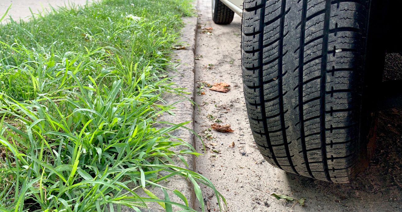 Is Curb Rash a Big Deal? Drive Fast Auto Body Lee's Summit, MO